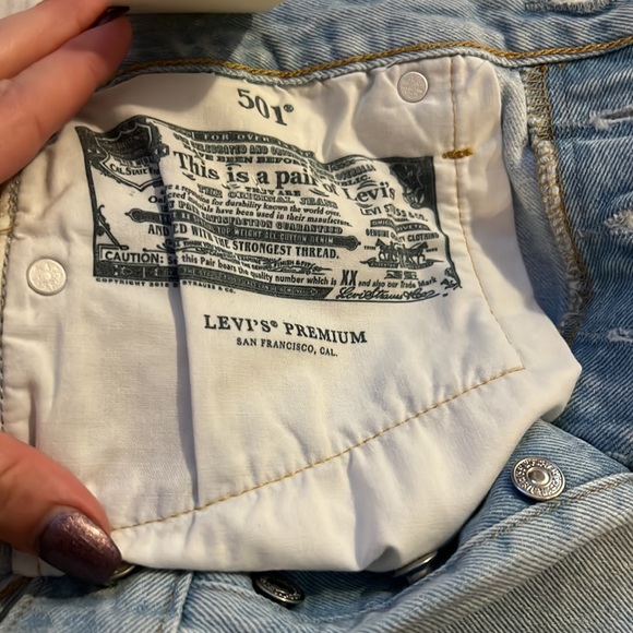 Brand new ripped jean 501 shorts - Picture 9 of 10